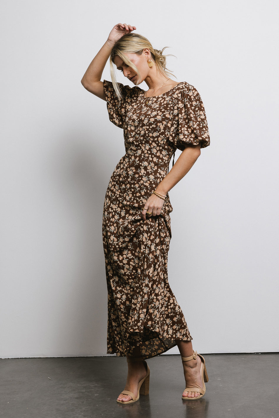 Zuri Floral Dress in Mocha