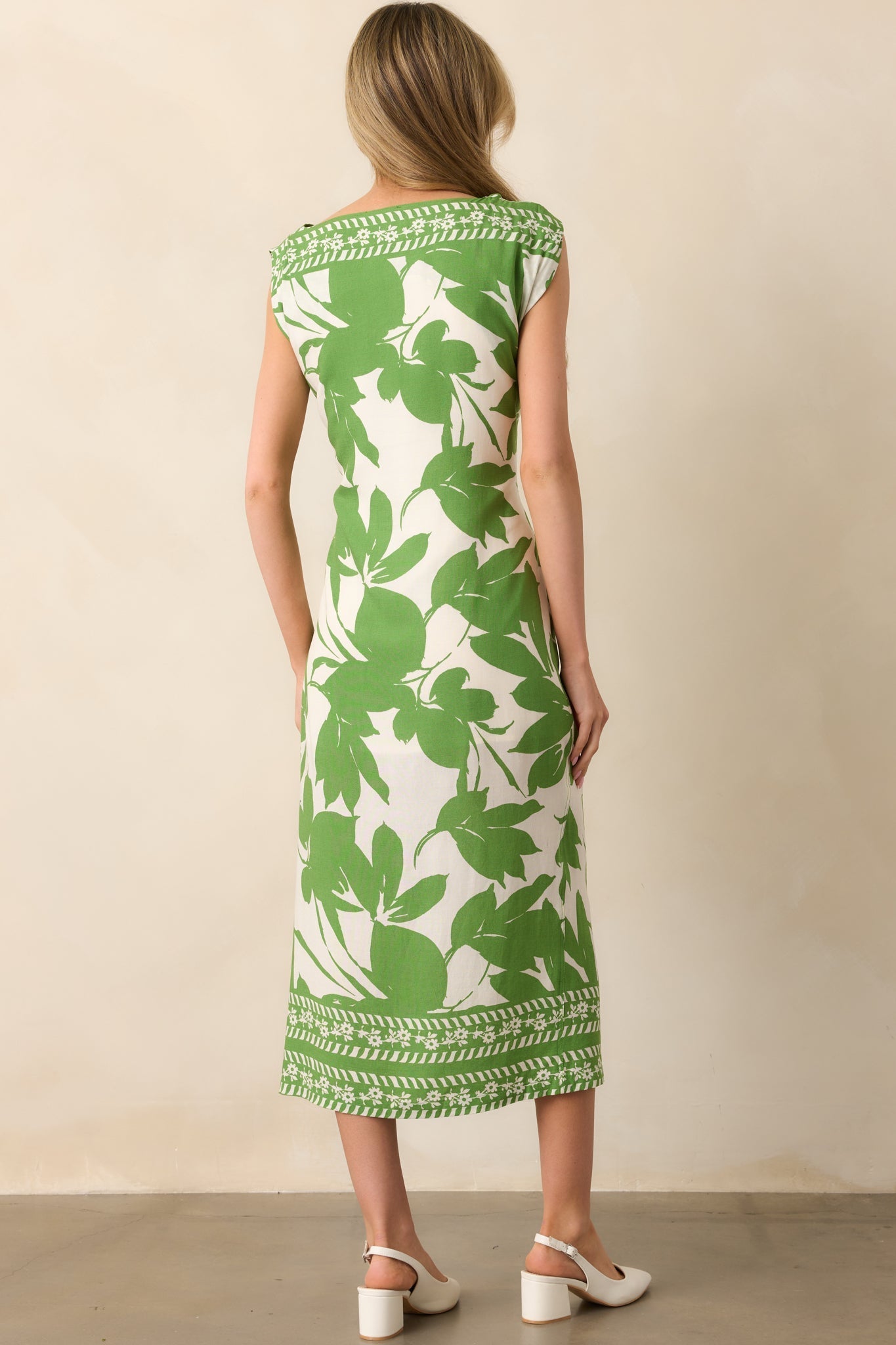 Refined Taste Green Floral Sleeveless Maxi Dress