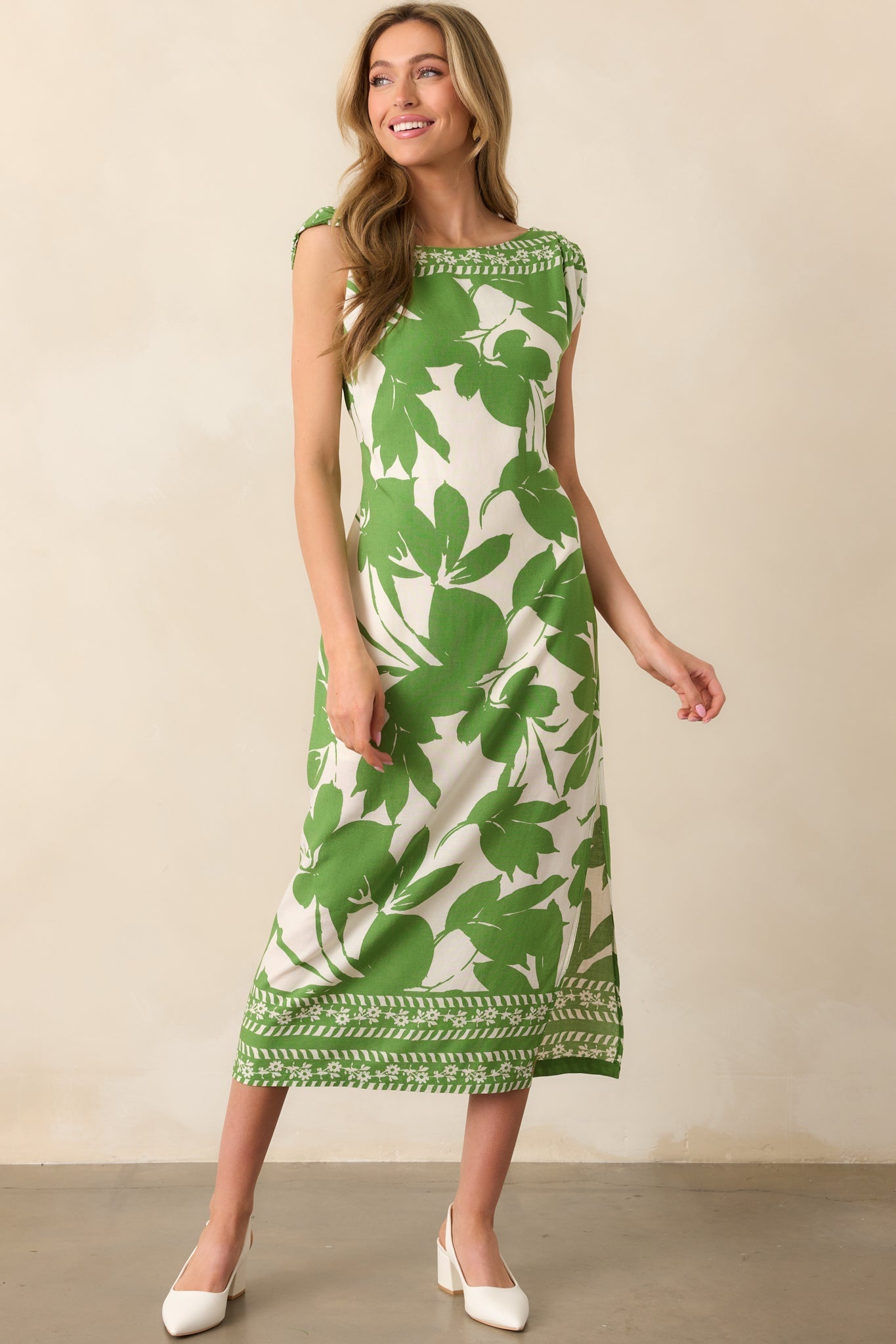 Refined Taste Green Floral Sleeveless Maxi Dress