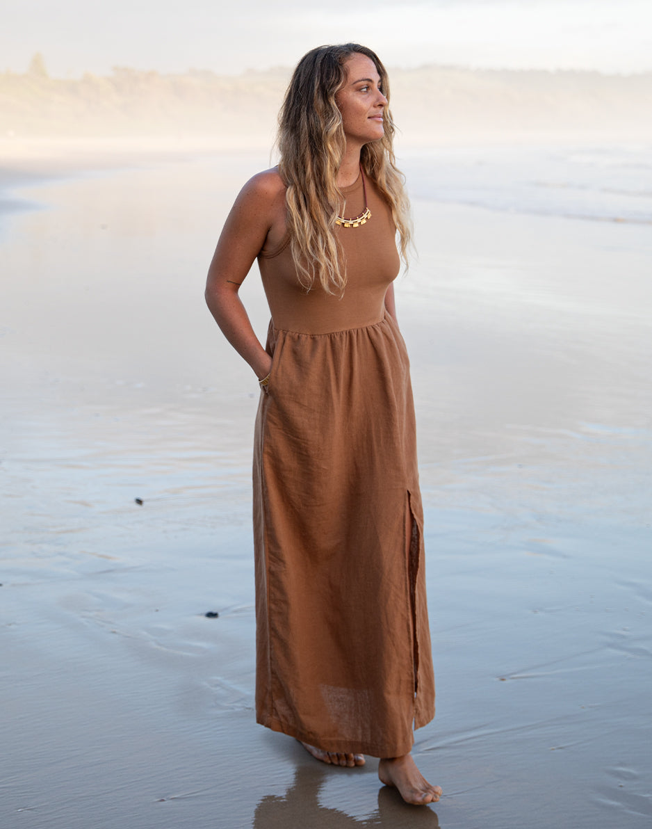 Lark Linen Dress: Rum Chambray